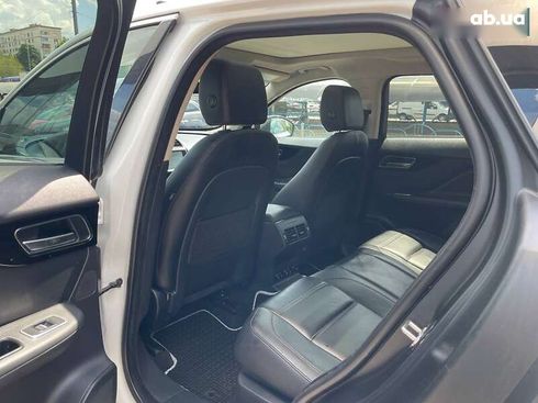 Jaguar F-Pace 2019 - фото 19