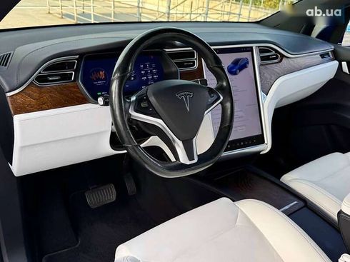 Tesla Model X 2016 - фото 19