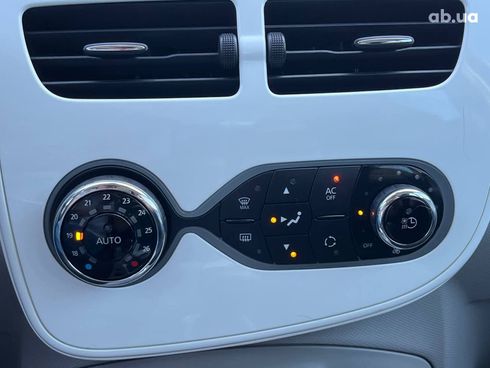 Renault Zoe 2014 белый - фото 39