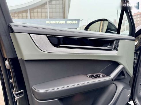 Porsche Cayenne Coupe 2024 - фото 20