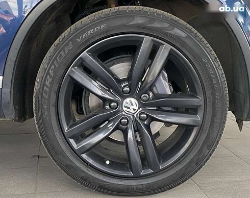 Volkswagen Touareg 2012 - фото 16