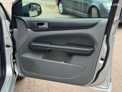 Ford Focus 2010 серый - фото 22