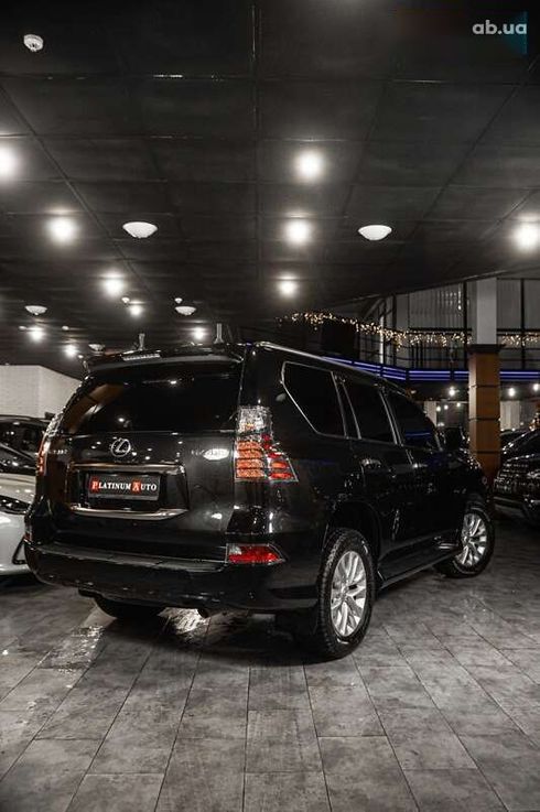 Lexus GX 2021 - фото 27