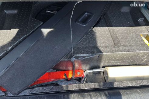 Peugeot 308 2017 - фото 10