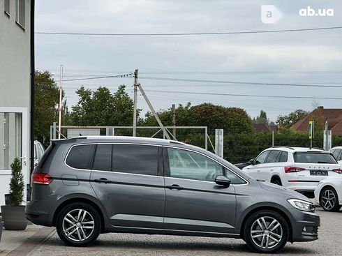 Volkswagen Touran 2019 - фото 2