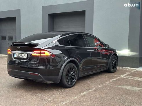 Tesla Model X 2019 - фото 8