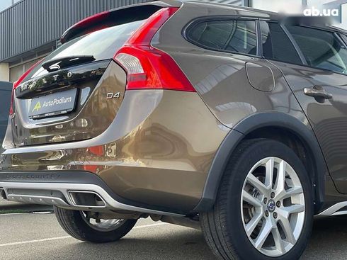 Volvo V60 Cross Country 2018 - фото 8