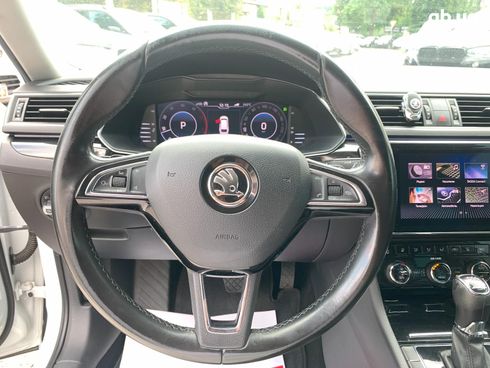 Skoda Superb 2017 белый - фото 28