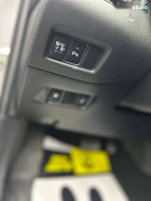 Toyota C-HR 2016 - фото 9