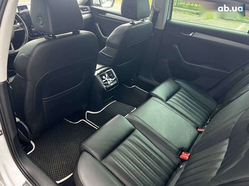 Skoda Superb 2018 - фото 14
