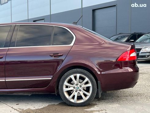 Skoda Superb 2008 красный - фото 6