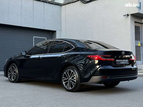 Toyota Camry 2024 - фото 28