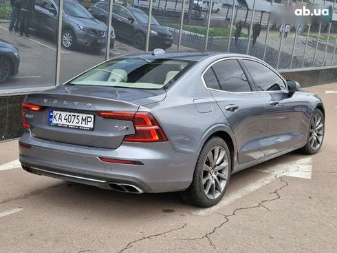 Volvo S60 2018 - фото 4