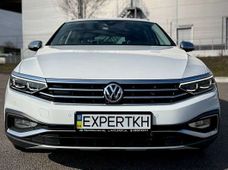 Купить Volkswagen passat alltrack 2019 бу в Киеве - купить на Автобазаре