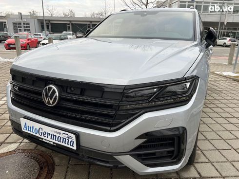 Volkswagen Touareg R 2021 - фото 40