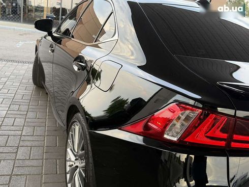 Lexus IS 2015 - фото 19
