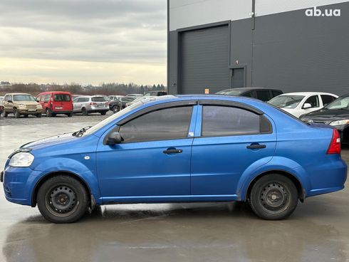 Chevrolet Aveo 2008 синий - фото 11