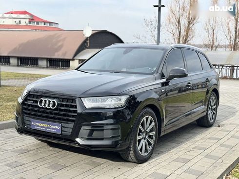 Audi Q7 2017 - фото 21