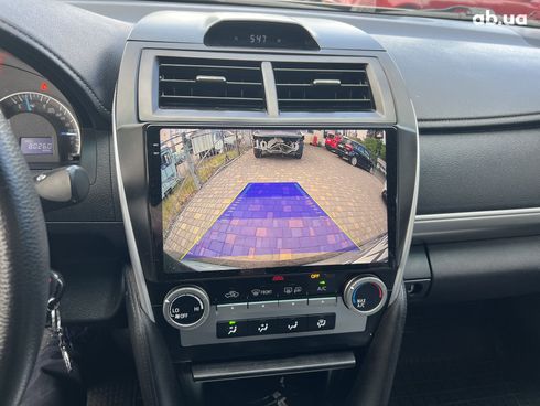Toyota Camry 2015 серый - фото 8