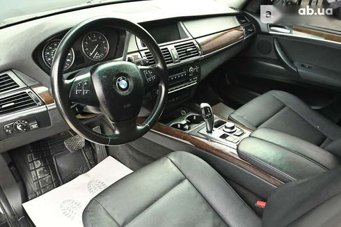 BMW X5 2009 - фото 28