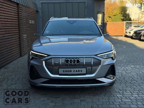 Audi E-Tron 2020 - фото 2