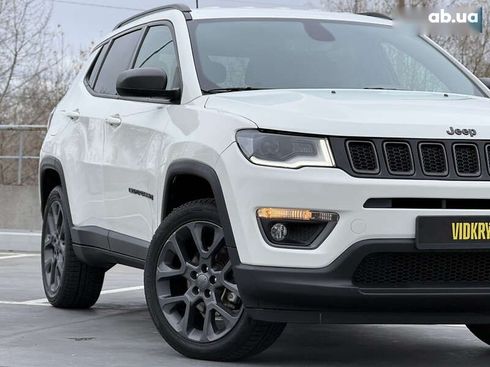Jeep Compass 2021 - фото 9