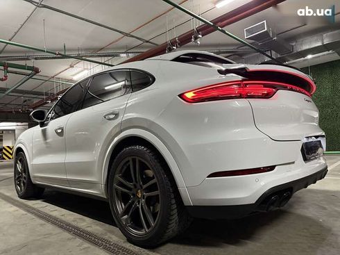 Porsche Cayenne Coupe 2019 - фото 11