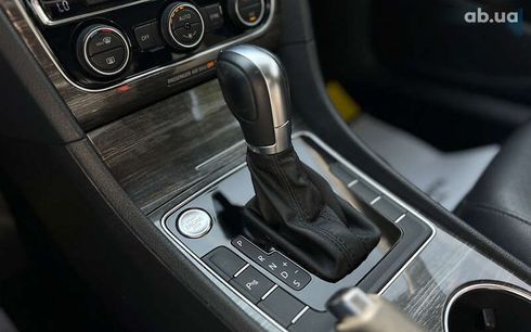 Volkswagen Passat 2018 - фото 12