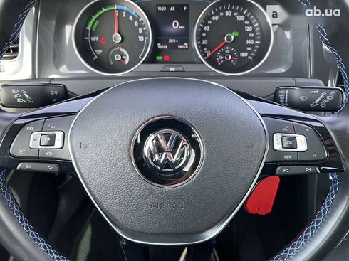 Volkswagen e-Golf 2020 - фото 29