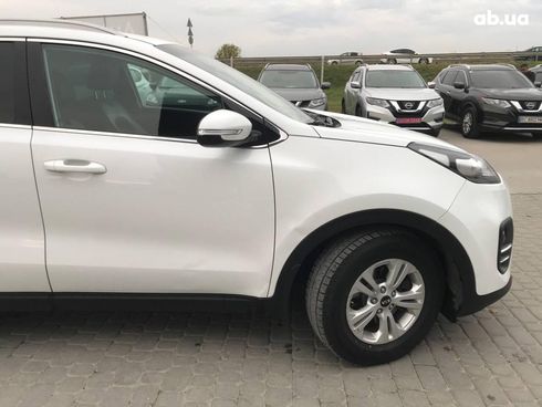 Kia Sportage 2017 белый - фото 12