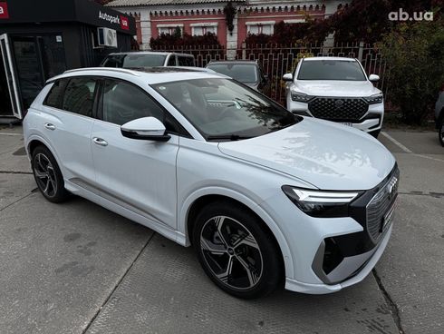 Audi Q4 e-tron 2023 белый - фото 12