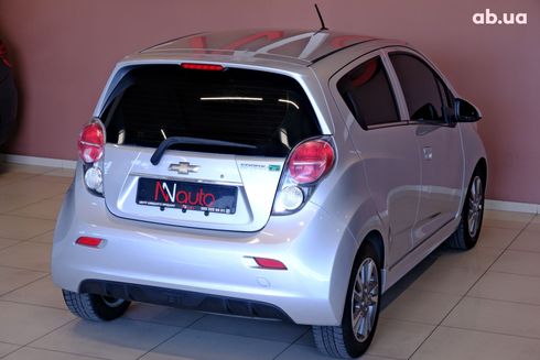 Chevrolet Spark EV 2015 серый - фото 5