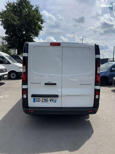 Renault Trafic 2021 - фото 7