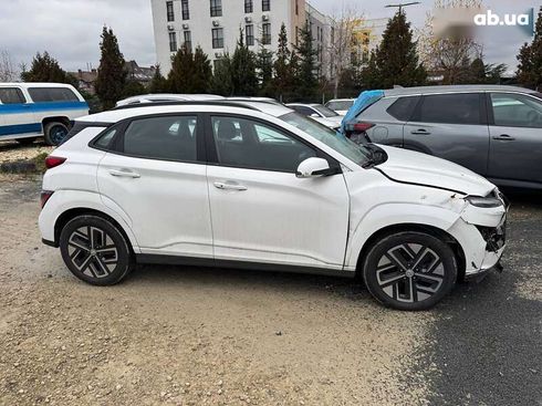 Hyundai Kona Electric 2023 - фото 3
