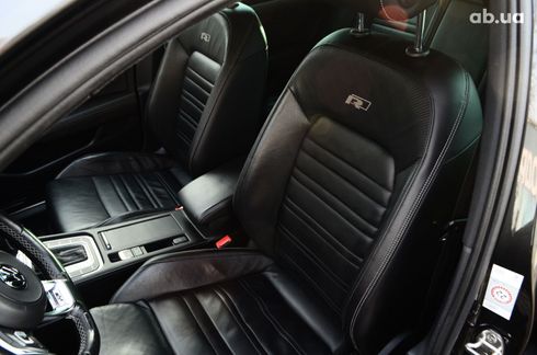 Volkswagen Passat 2017 черный - фото 16