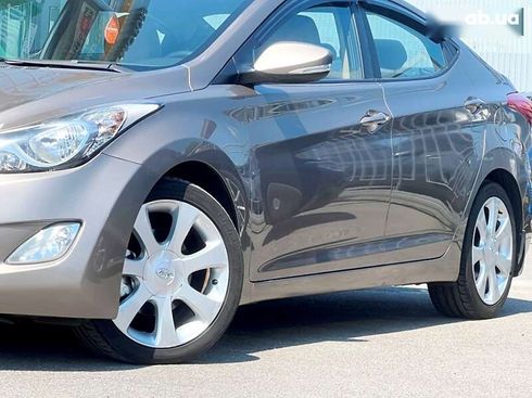 Hyundai Elantra 2013 - фото 10