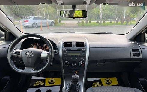 Toyota Corolla 2013 - фото 11