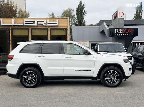 Jeep Grand Cherokee 2018 - фото 4