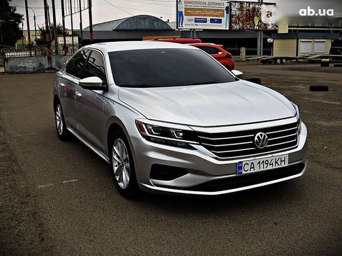 Volkswagen Passat 2019 - фото 2