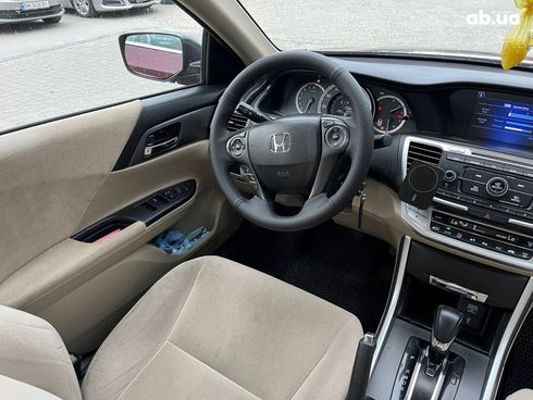 Honda Accord 2013 красный - фото 11