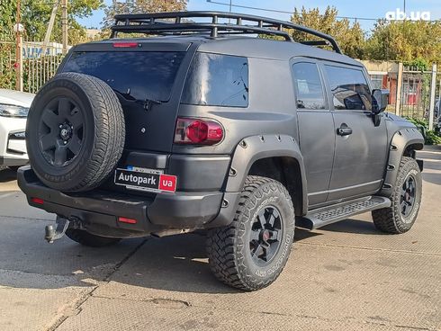 Toyota FJ Cruiser 2008 черный - фото 7