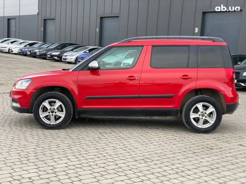 Skoda Yeti 2014 красный - фото 8