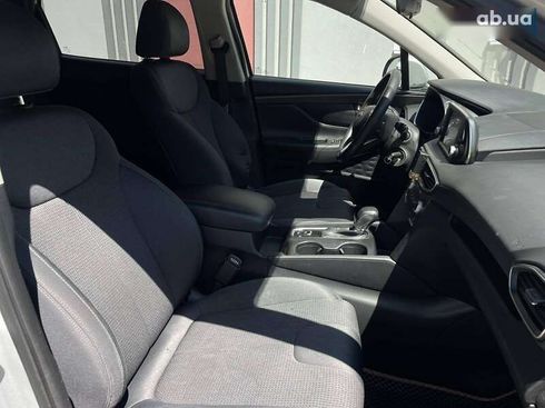 Hyundai Santa Fe 2019 - фото 20