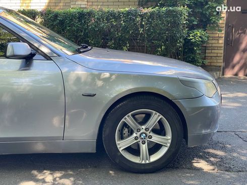 BMW 5 серия 2005 серый - фото 4