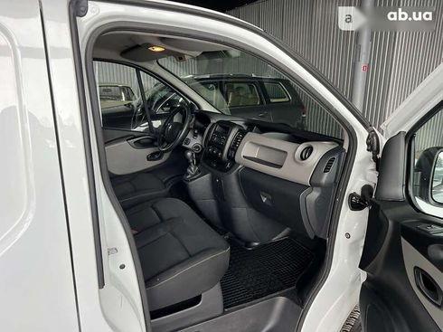 Renault Trafic 2019 - фото 24