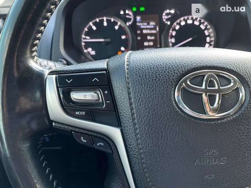 Toyota Land Cruiser Prado 2019 - фото 28