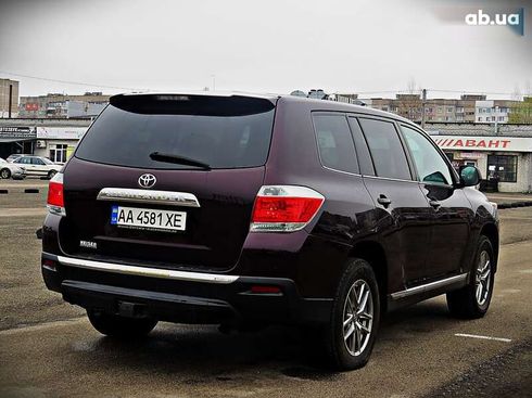 Toyota Highlander 2013 - фото 3