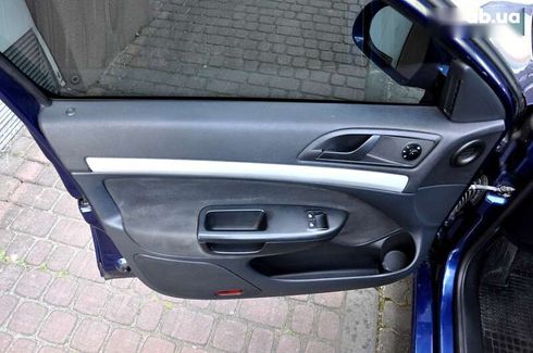 Skoda Octavia 2010 - фото 14