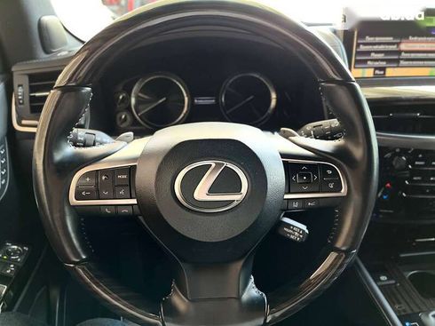 Lexus LX 2020 - фото 30