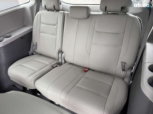Toyota Sienna 2019 - фото 29